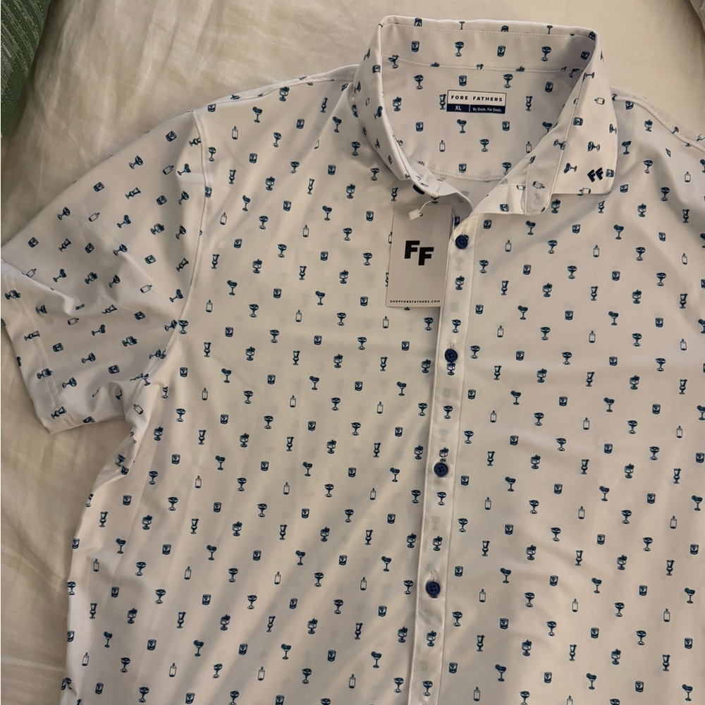 Fore Fathers - White and Blue Men's Shirt
Size XL